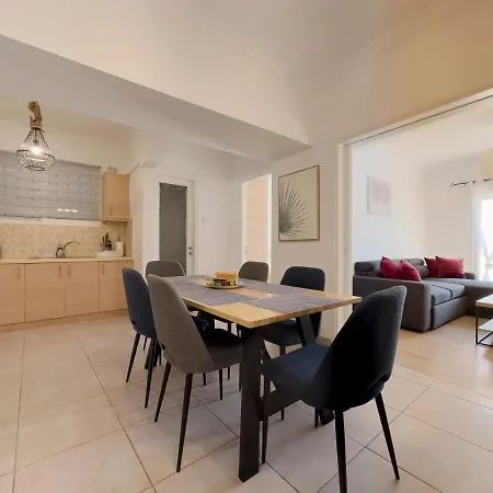 Marnis Spacious 105 Sqm In Appartamento